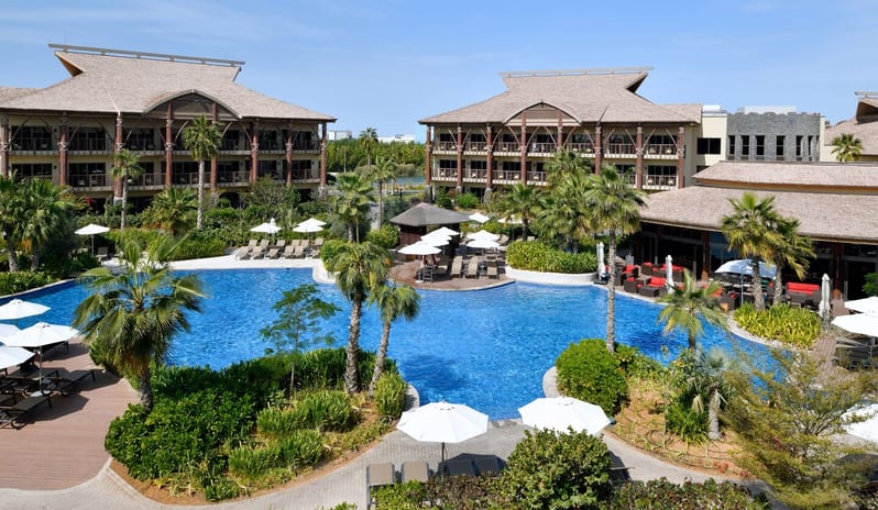 DELUXE POOL VIEW_001